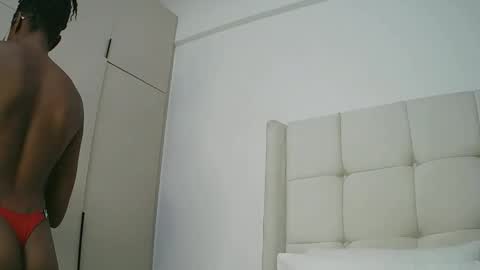 PinkyAura online show from February 1, 2026, 4:49 pm