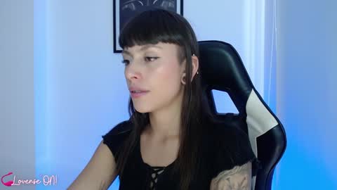 Snapshot of pinkcatlive chatting on December 5, 2024, 8:44 pm Emily online show from December 5, 2024, 8:44 pm