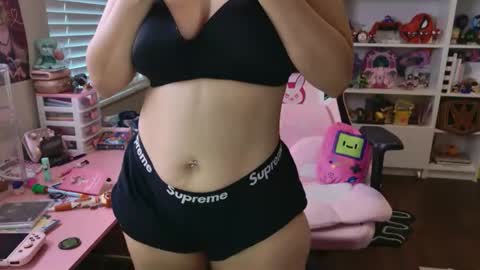 pinkcheetodomain online show from April 29, 2026, 10:16 pm