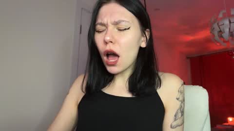 pinkdollylovv online show from January 12, 2025, 10:01 pm