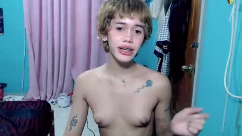 Snapshot of pinke_princesx1 chatting on April 26, 2026, 3:15 am Cherry online show from April 26, 2026, 3:15 am