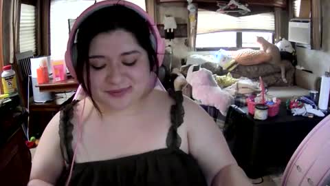 Snapshot of pinkgoddessxoxo chatting on April 17, 2026, 8:23 pm PinkGoddess online show from April 17, 2026, 8:23 pm