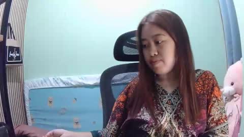 Hi  its me shine  online show from April 27, 2026, 3:32 pm