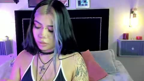 Snapshot of pinkk_demon chatting on June 30, 2026, 1:23 pm PINKK online show from June 30, 2026, 1:23 pm