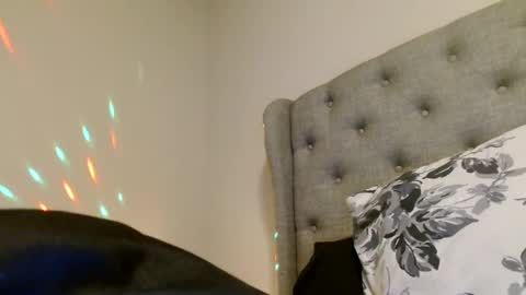 pinksugar online show from February 28, 2025, 6:43 am