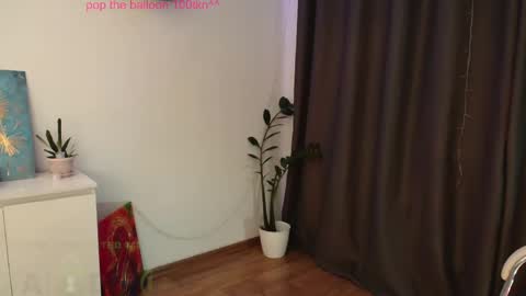 Perlita online show from February 9, 2025, 9:37 am