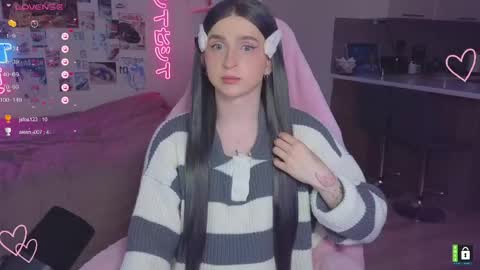 pinkvenom_ online show from May 16, 2026, 3:44 pm