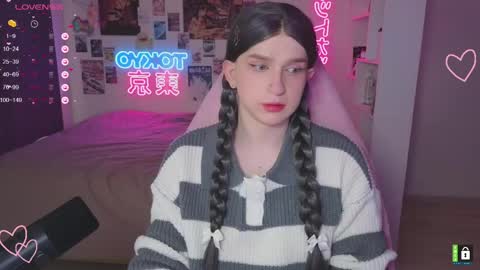 pinkvenom_ online show from June 4, 2026, 4:57 pm