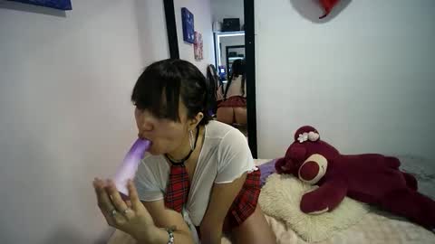 pinkvixen69 online show from April 26, 2026, 2:59 pm