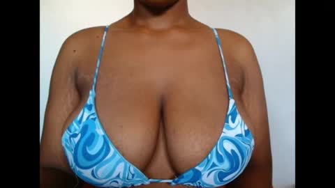 pinkxsugar online show from May 2, 2026, 2:33 pm
