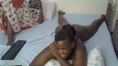 pinky online show from October 16, 2025, 7:48 pm