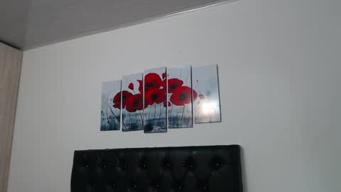 Snapshot of pinky_f00x chatting on October 3, 2025, 11:02 pm pinky_f00x online show from October 3, 2025, 11:02 pm