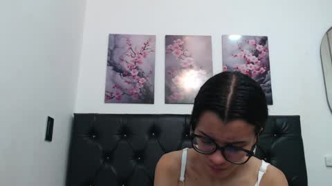 pinky_f00x online show from April 25, 2026, 7:11 pm