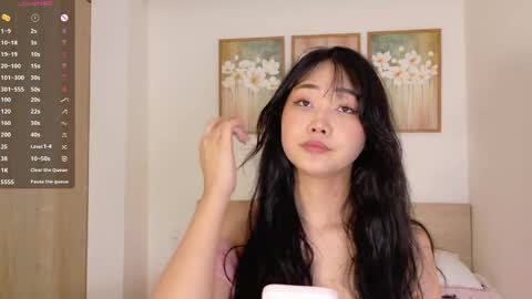 Polly online show from April 28, 2026, 9:03 am
