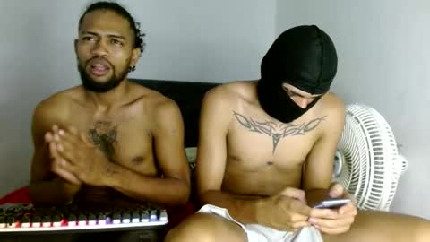 pinocho__ online show from May 3, 2026, 9:10 pm