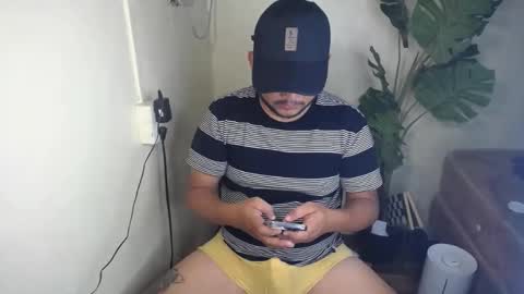 pinoy041087 online show from November 24, 2025, 6:35 am