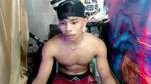 Snapshot of pinoy_fuckboy69 chatting on June 4, 2026, 4:35 pm pinoy_fuckboy69 online show from June 4, 2026, 4:35 pm