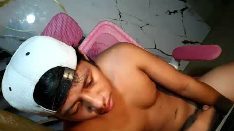 pinoy_fuckboyxxx online show from June 14, 2026, 2:24 am