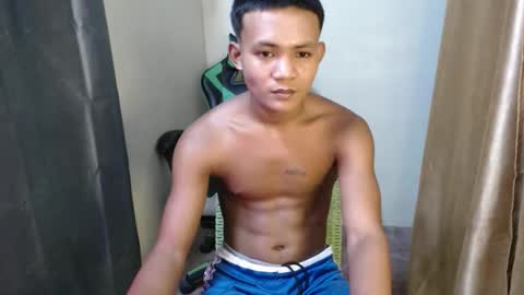pinoy_fucker18 online show from April 9, 2026, 4:12 am