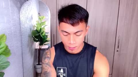 ethan online show from October 26, 2025, 2:06 am