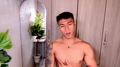 ethan online show from November 4, 2025, 2:43 am