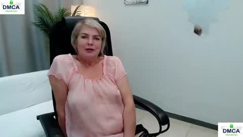 Snapshot of pion_s chatting on June 25, 2026, 5:12 am Bella online show from June 25, 2026, 5:12 am