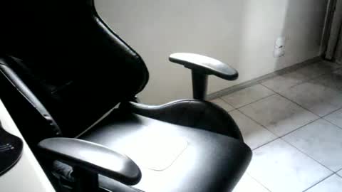 piovesanes online show from September 19, 2025, 2:51 pm