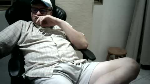piovesanes online show from May 7, 2026, 1:55 am