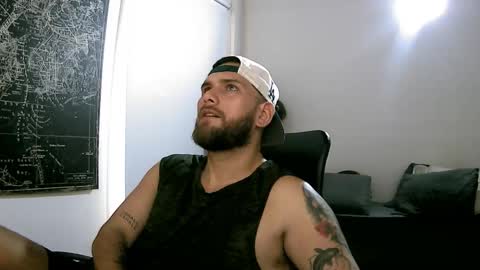 Snapshot of pipe1203 chatting on November 10, 2025, 9:58 pm pipe1203 online show from November 10, 2025, 9:58 pm