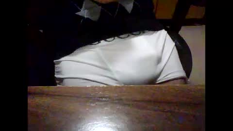 Snapshot of pires1039 chatting on December 20, 2025, 2:51 am pires1039 online show from December 20, 2025, 2:51 am