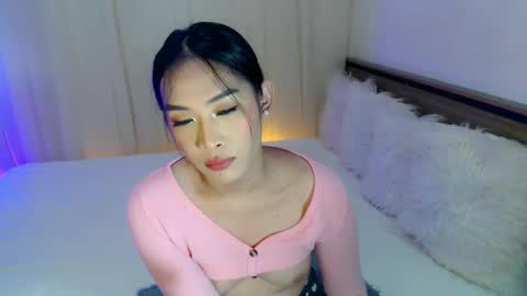 Snapshot of piroulita chatting on December 2, 2024, 11:45 am Ari online show from December 2, 2024, 11:45 am