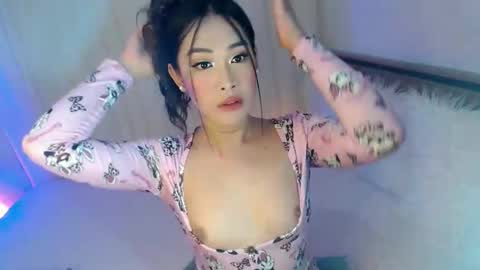 Snapshot of piroulita chatting on September 16, 2025, 3:51 am Ari online show from September 16, 2025, 3:51 am