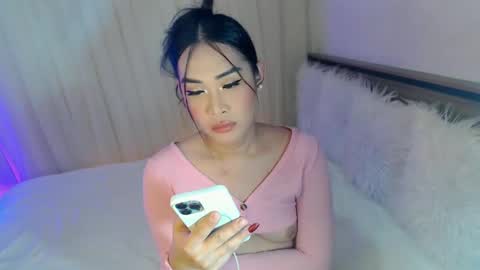 Snapshot of piroulita chatting on October 24, 2025, 5:04 am Ari online show from October 24, 2025, 5:04 am