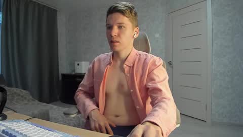 Snapshot of pirremeow chatting on October 25, 2025, 7:16 am Pierre online show from October 25, 2025, 7:16 am