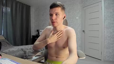 Snapshot of pirremeow chatting on March 7, 2026, 5:04 am Pierre online show from March 7, 2026, 5:04 am