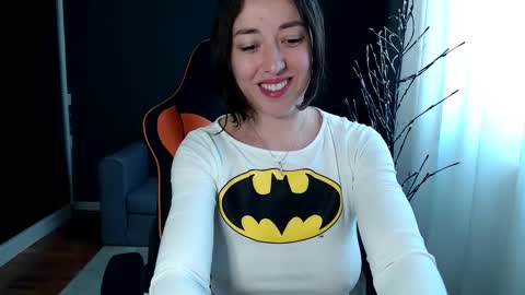 piscesgirl06 online show from February 4, 2025, 6:25 am