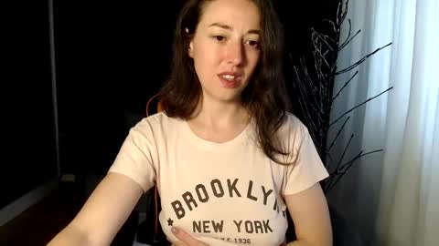 piscesgirl06 online show from October 18, 2025, 5:10 am