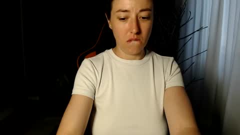 Snapshot of piscesgirl06 chatting on July 22, 2026, 3:42 am piscesgirl06 online show from July 22, 2026, 3:42 am