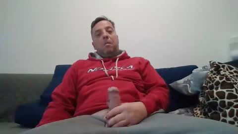 Snapshot of pislezg1 chatting on December 5, 2025, 9:29 am pislezg1 online show from December 5, 2025, 9:29 am