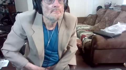 Snapshot of pitfalll chatting on January 4, 2025, 8:16 pm pitfalll online show from January 4, 2025, 8:16 pm
