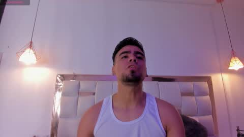 Snapshot of pittandlunaa69 chatting on November 25, 2025, 12:05 pm PittAndLunaa69 online show from November 25, 2025, 12:05 pm