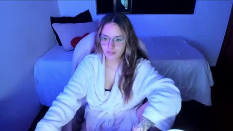 Snapshot of pixiedaemon chatting on May 24, 2026, 12:26 am pixie online show from May 24, 2026, 12:26 am