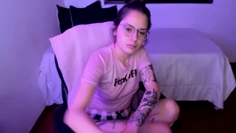 Snapshot of pixiedaemon chatting on May 31, 2026, 1:58 am pixie online show from May 31, 2026, 1:58 am