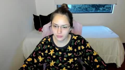 Snapshot of pixiedaemon chatting on June 1, 2026, 10:39 am pixie online show from June 1, 2026, 10:39 am