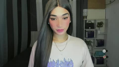 pixiedoll_ online show from June 23, 2026, 6:55 am