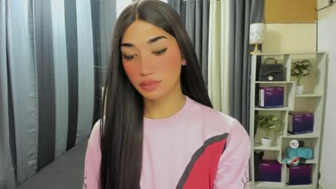 pixiedoll_ online show from June 29, 2026, 5:46 am