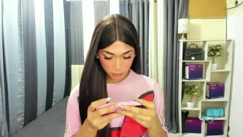 pixiedoll_ online show from June 29, 2026, 10:15 am