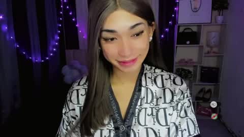 pixiedoll_ online show from July 25, 2026, 8:23 am