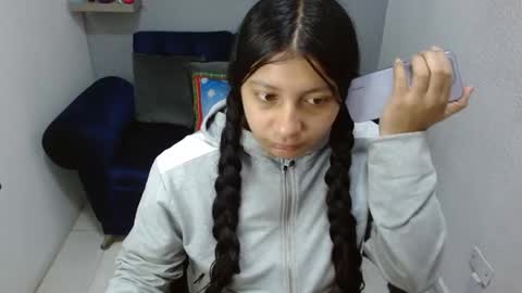 pixiefuckbooty online show from December 1, 2025, 12:21 pm