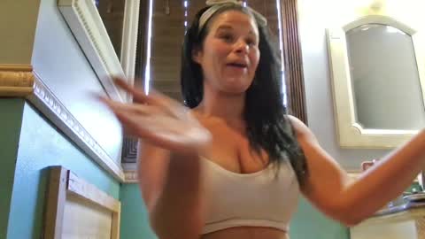 PixieLuxXx online show from April 28, 2026, 2:11 pm